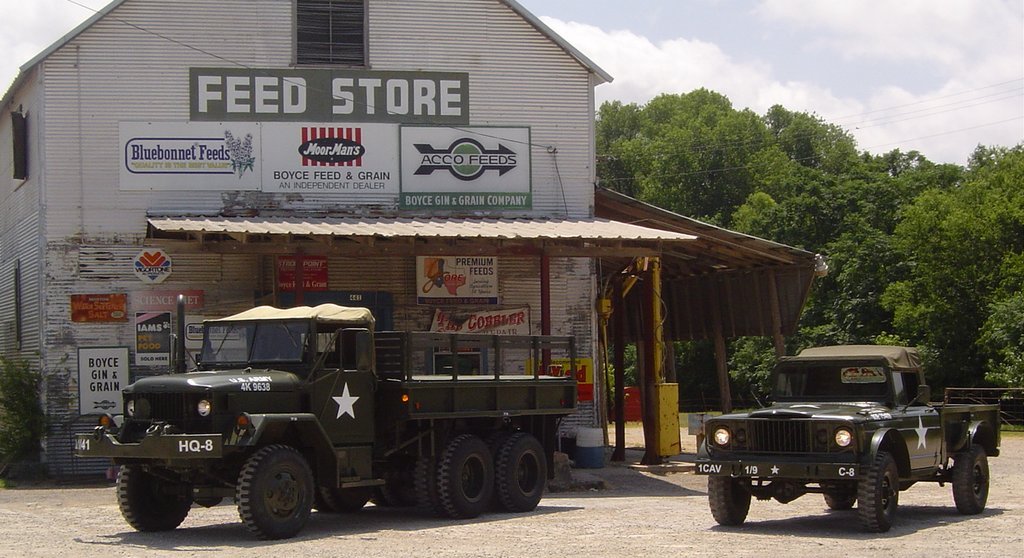 M35A2_M715_Kaiser_Jeep_John_Colwell_Waxahachie_Texas_2005.jpg